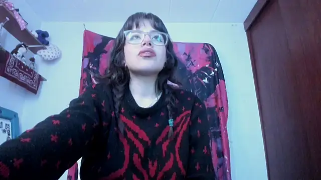 Lucyfx666 online show from May 26, 7:06 am