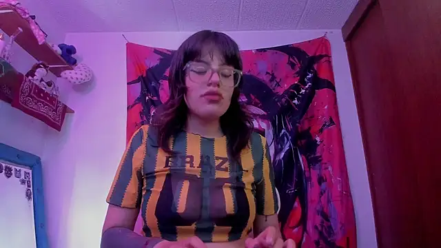 Lucyfx666 online show from May 29, 5:19 pm