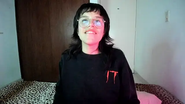 Lucyfx666 online show from September 30, 5:24 am