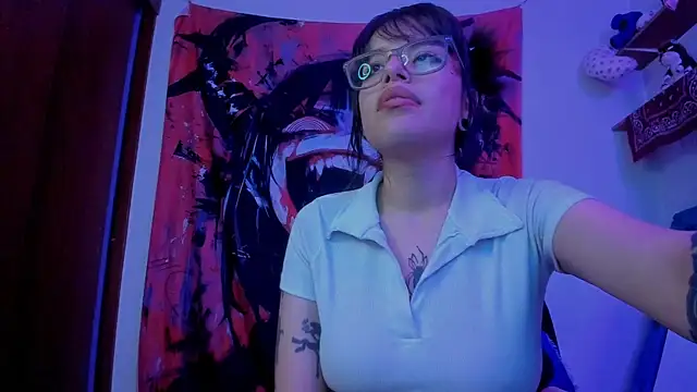 Snapshot of Lucyfx666 chatting on June 9, 5:52 am Lucyfx666 online show from June 9, 5:52 am