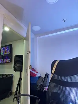 Snapshot of AnnbellaRosse chatting on October 28, 4:28 pm AnnbellaRosse online show from October 28, 4:28 pm