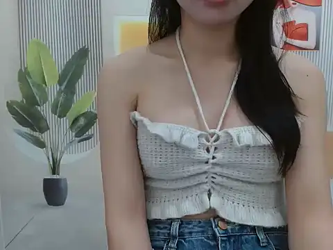 Snapshot of Jikey98 chatting on February 15, 4:24 am Jikey98 online show from February 15, 4:24 am