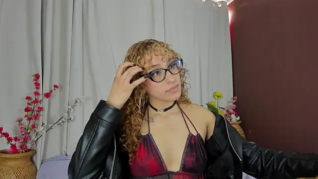 wini fer online show from November 15, 12:53 pm