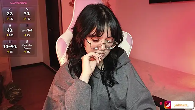 suzumi   online show from December 5, 9:00 am