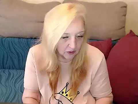 ANNAMATURE54 online show from April 2, 9:49 am