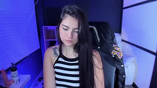 TifanyWhite  online show from February 23, 11:04 pm