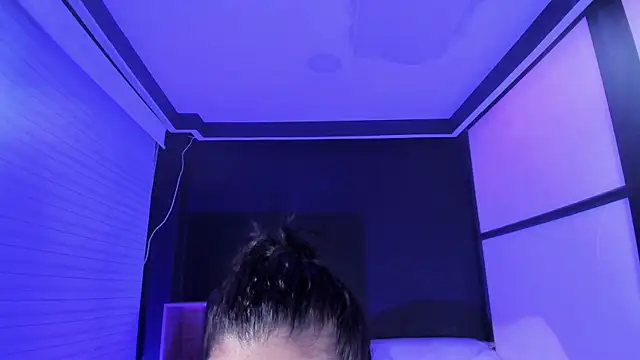 TifanyWhite  online show from February 20, 2:40 am