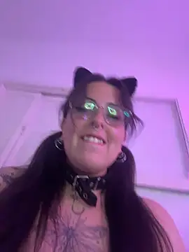 Snapshot of Mizztikaa chatting on March 5, 12:07 am Mizztikaa online show from March 5, 12:07 am