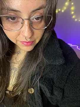 Mizztikaa online show from April 28, 6:12 pm
