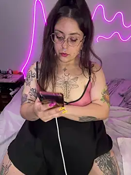 Mizztikaa online show from February 1, 3:52 am