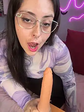 Mizztikaa online show from October 8, 6:52 pm