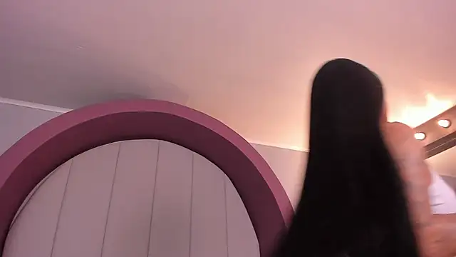 Snapshot of morganlake_ chatting on October 31, 3:36 am morganlake online show from October 31, 3:36 am