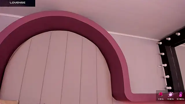 Snapshot of morganlake_ chatting on September 20, 3:44 am morganlake online show from September 20, 3:44 am