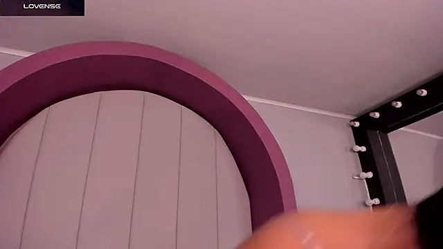 Snapshot of morganlake_ chatting on November 13, 3:43 am morganlake online show from November 13, 3:43 am