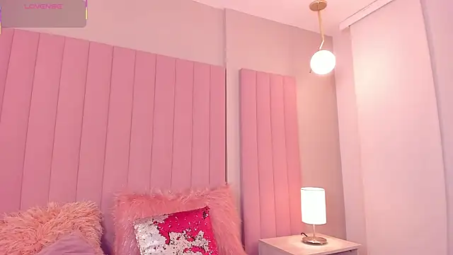 morganlake  online show from February 23, 1:51 am