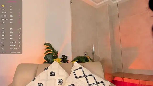 morganlake  online show from May 13, 3:57 am