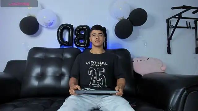 Rob saenz  online show from February 17, 1:11 pm