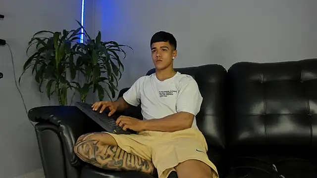 Rob saenz  online show from September 24, 3:51 pm