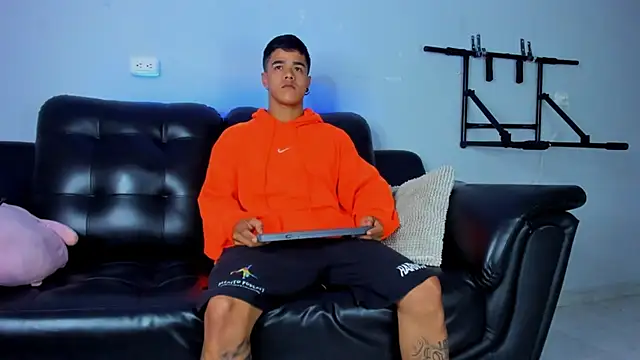 Rob saenz  online show from February 20, 12:47 pm