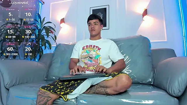 Rob saenz  online show from November 29, 10:37 am