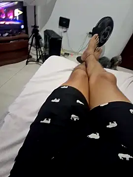 leoytessa 10 online show from September 30, 1:00 am