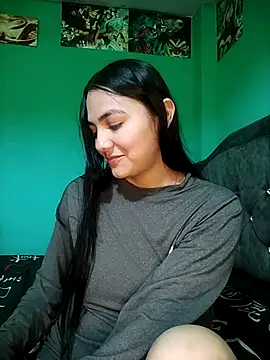Nahiara velez online show from April 18, 10:43 pm