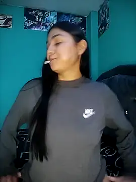 Nahiara velez online show from February 4, 11:00 pm