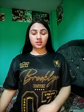 Nahiara velez online show from May 15, 1:25 am