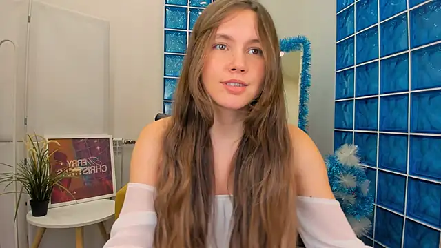 MaryannSoftt online show from December 18, 4:38 pm
