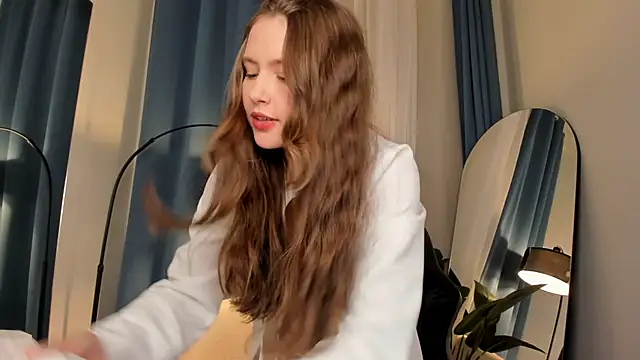 MaryannSoftt online show from October 5, 4:09 pm