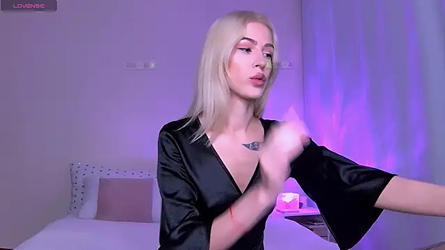 StacyWorry online show from October 11, 4:41 pm
