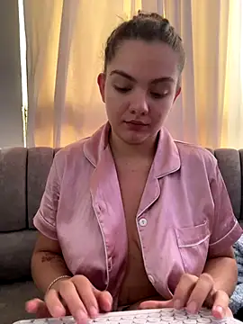 Snapshot of eva_y_marcelo chatting on September 30, 12:33 pm eva y marcelo online show from September 30, 12:33 pm