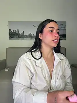 Snapshot of SophieRoyals chatting on June 20, 1:38 pm SophieRoyals online show from June 20, 1:38 pm