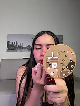 SophieRoyals online show from May 14, 12:57 pm