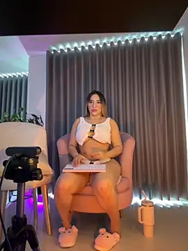 Snapshot of ashlyestone chatting on October 30, 8:50 pm ashlyestone online show from October 30, 8:50 pm