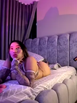 Snapshot of ashlyestone chatting on November 7, 3:33 am ashlyestone online show from November 7, 3:33 am