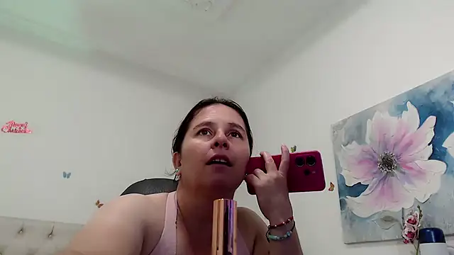 victoria jones online show from April 9, 1:50 pm