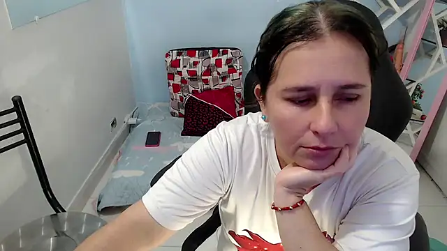 victoria jones online show from January 15, 4:32 pm