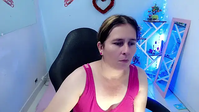 victoria jones online show from February 21, 1:35 pm