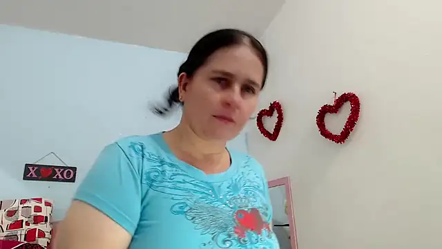 Snapshot of victoria_jones chatting on October 13, 2:07 pm victoria jones online show from October 13, 2:07 pm
