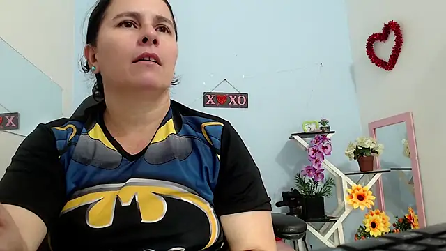 Snapshot of victoria_jones chatting on September 27, 7:53 pm victoria jones online show from September 27, 7:53 pm