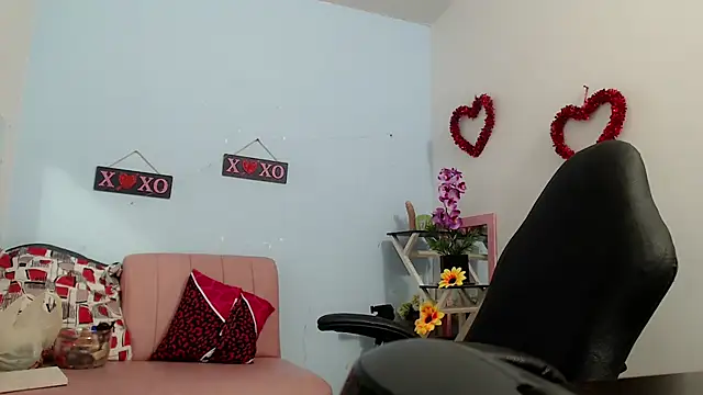 Snapshot of victoria_jones chatting on October 27, 2:51 pm victoria jones online show from October 27, 2:51 pm