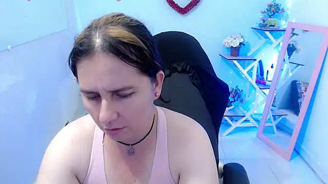 victoria jones online show from February 13, 3:56 pm