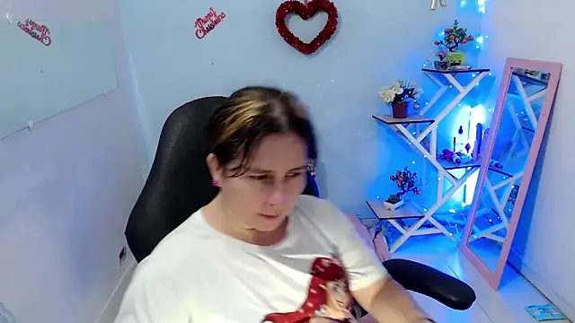 victoria jones online show from February 20, 3:58 pm