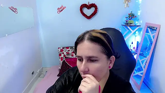 victoria jones online show from February 19, 2:47 pm