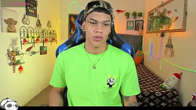 Damian latinxxx online show from January 15, 2:59 am