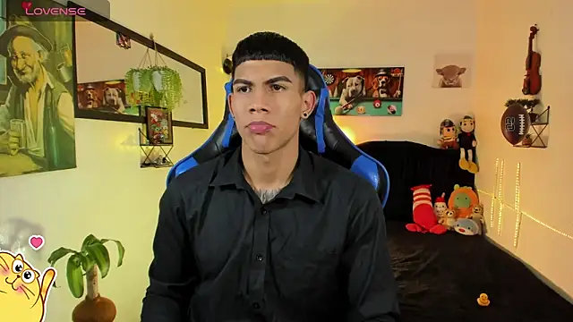 Damian latinxxx online show from March 31, 6:32 pm