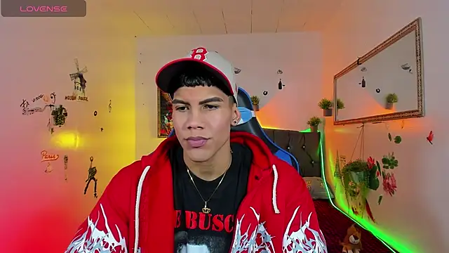 Snapshot of Damian_latinxxx chatting on October 5, 3:08 am Damian latinxxx online show from October 5, 3:08 am