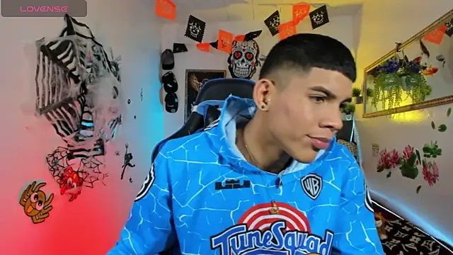 Snapshot of Damian_latinxxx chatting on October 20, 2:57 am Damian latinxxx online show from October 20, 2:57 am