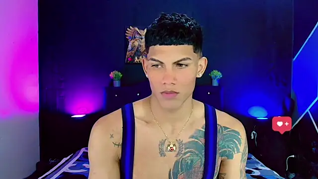 Snapshot of Damian_latinxxx chatting on March 4, 6:15 am Damian latinxxx online show from March 4, 6:15 am